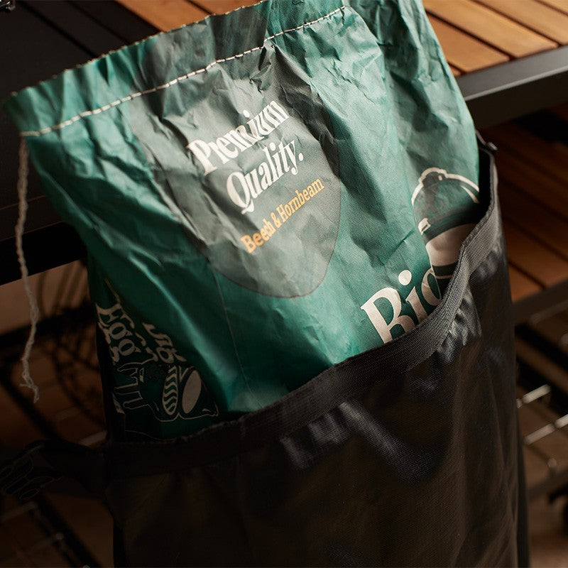 Big Green Egg Wetterbeständiger Aufbewahrungsbeutel für Holzkohle – Original Herstelleraufnahme 2 von 2, Artikel 128201
