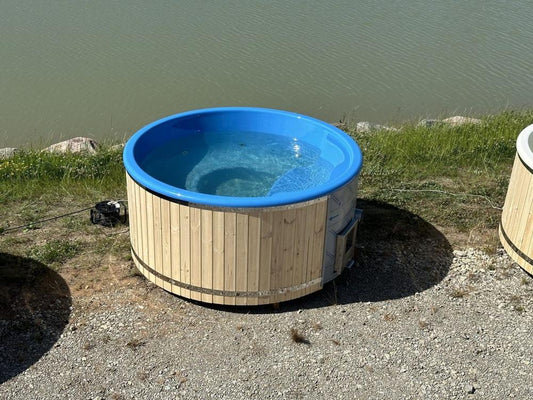 Wellness Hot Tub mit integriertem Ofen