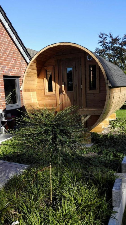 Saunafass 4,5 m/Ø 1,97 m mit Umkleideraum – Thermoholz