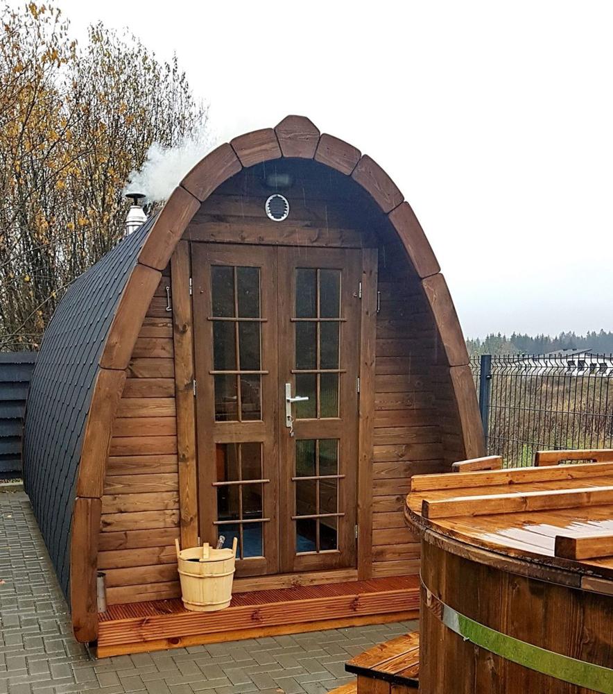 Sauna Pod 2,4 m x 5,9 m – Fichte
