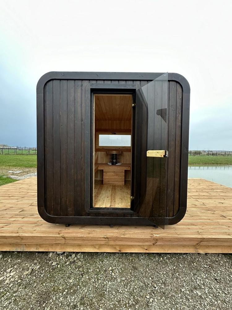 quadratisch Sauna Comfort aus KieferHolz          3.0 x 2.3 m