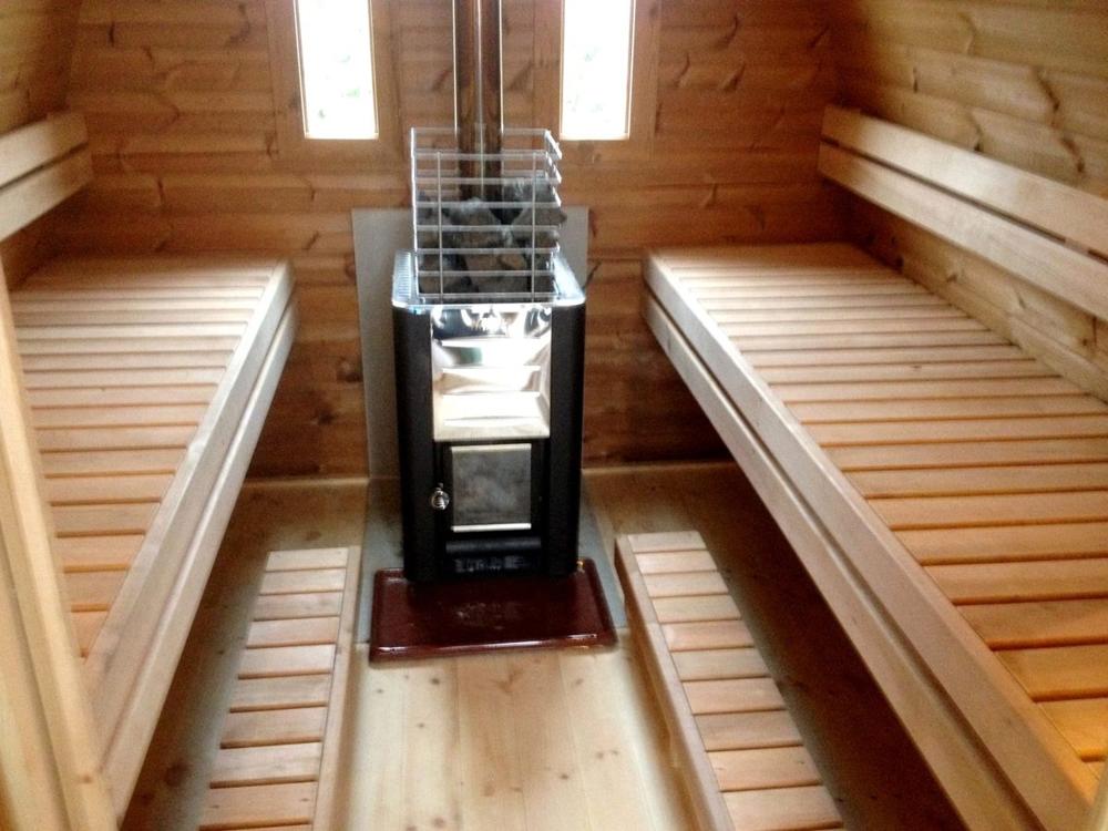 Sauna Pod 2,4 m x 3,0 m – Thermoholz