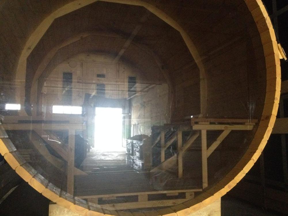 Saunafass 4,0 m/Ø 1,97 m mit Umkleideraum – Thermoholz