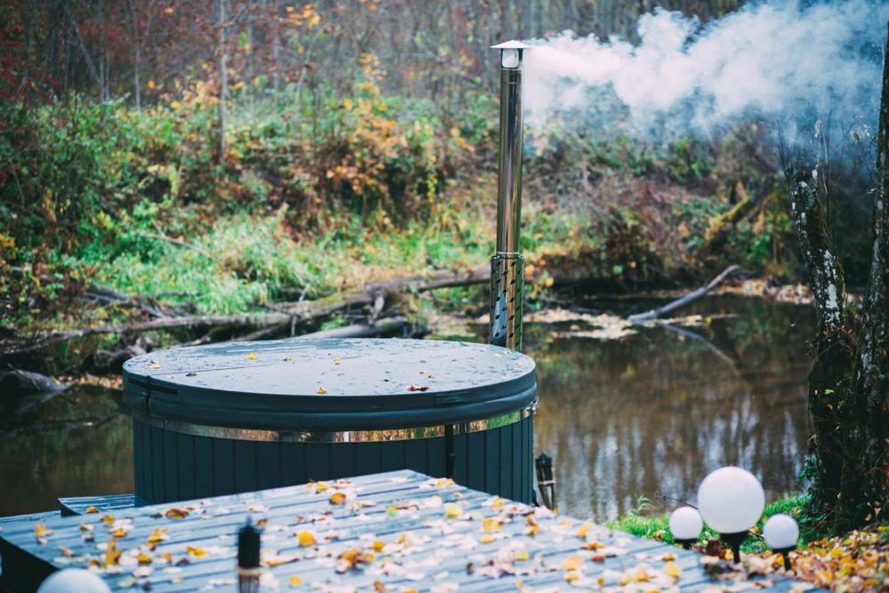 Acryl Hot Tub Classic Ø 2 m rund mit Horizon-Ofen