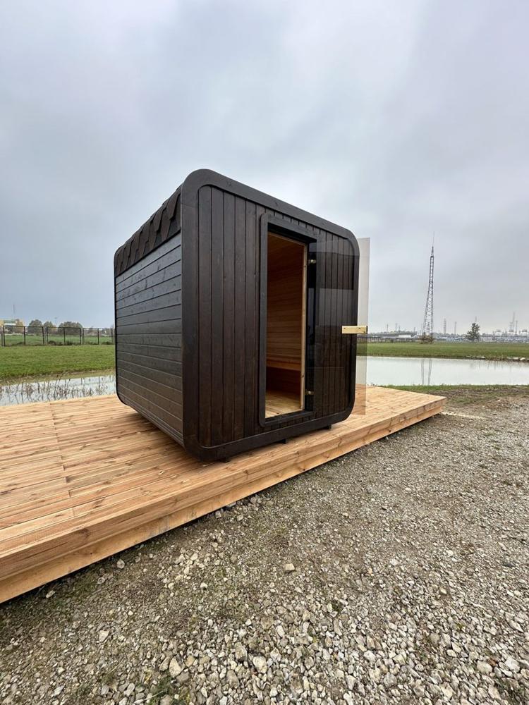 quadratisch Sauna Comfort aus Thermoholz 3.0 x 2.3 m