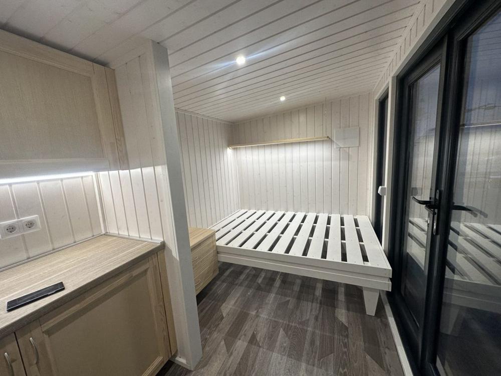 MO-House                  2.3 m x 3.9 m