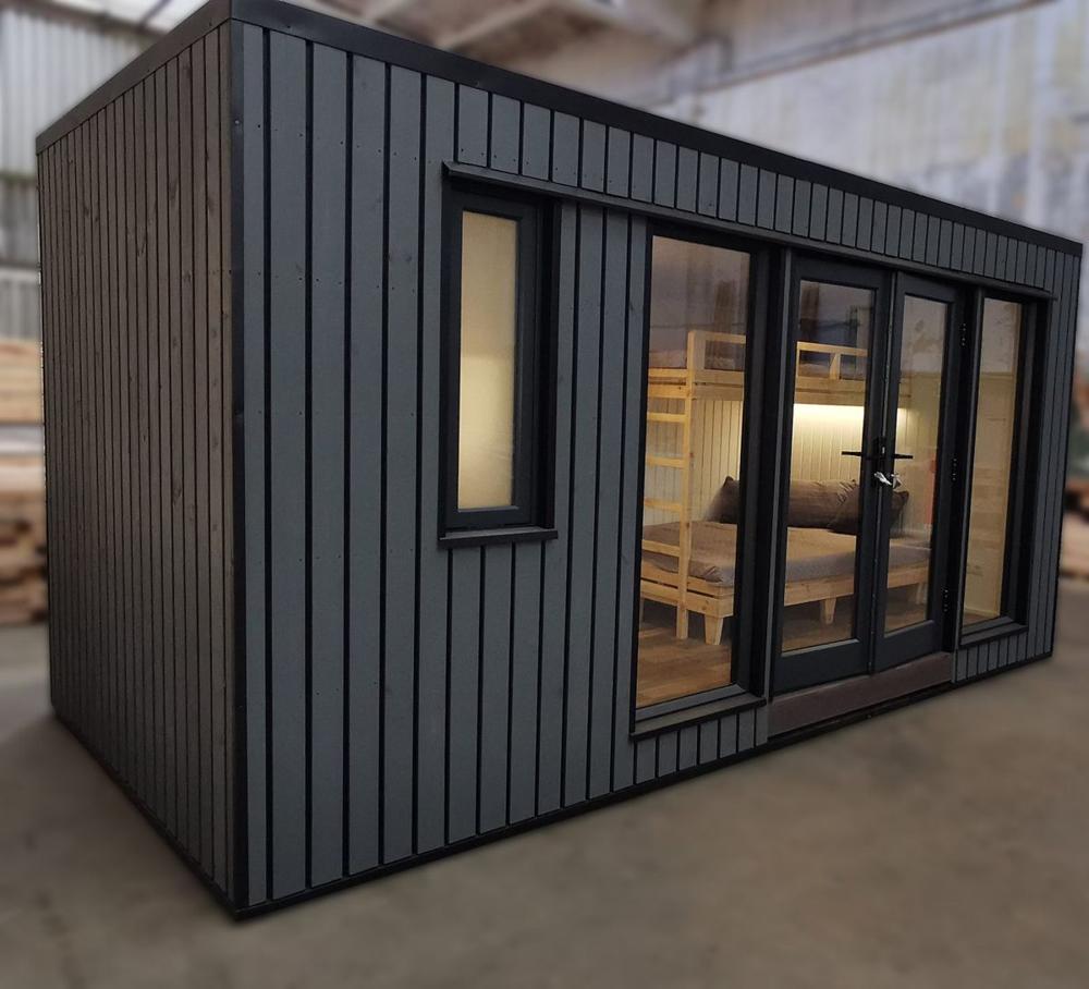 MO-House                  2.3 m x 4.9 m