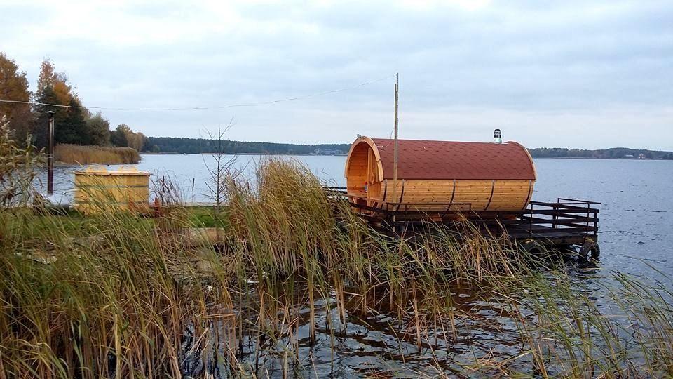 Saunafass 5,9 m/Ø 1,97 m mit Umkleideraum – Fichte