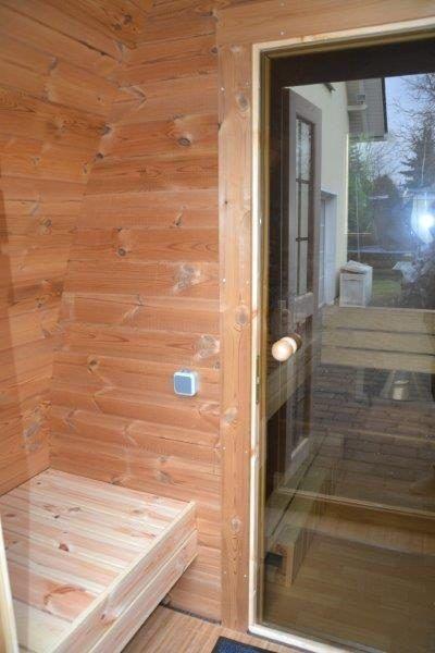 Sauna Pod 2,4 m x 4,0 m – Thermoholz