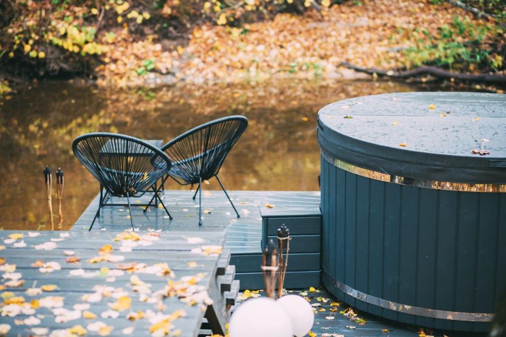 Acryl Hot Tub Classic Ø 2 m mit Außenofen