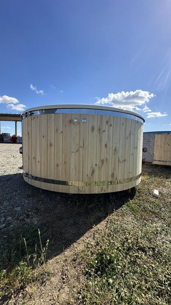Wellness Hot Tub mit integriertem Ofen