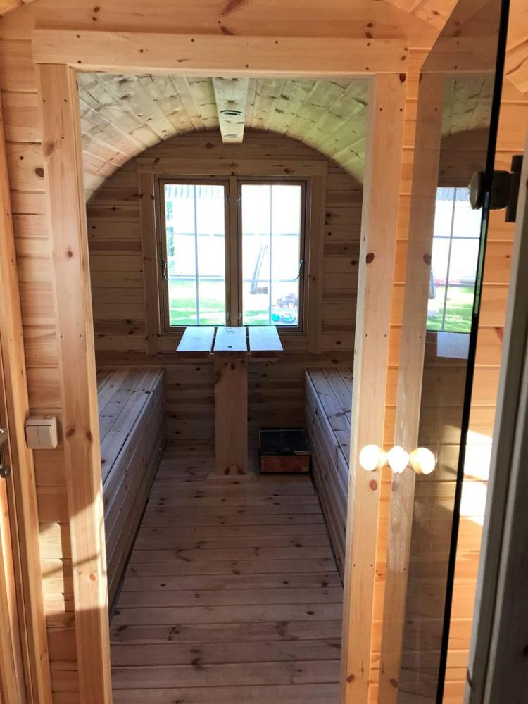 Saunafass 4,8 m/Ø 2,27 m mit Umkleideraum – Fichte