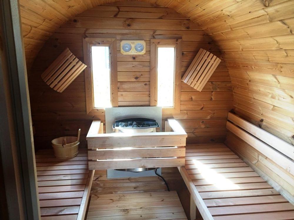 Saunafass 3,5 m/Ø 2,27 m mit Umkleideraum – Thermoholz