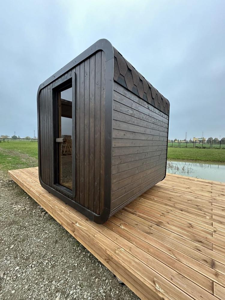 quadratisch Sauna Comfort aus KieferHolz          3.0 x 2.3 m