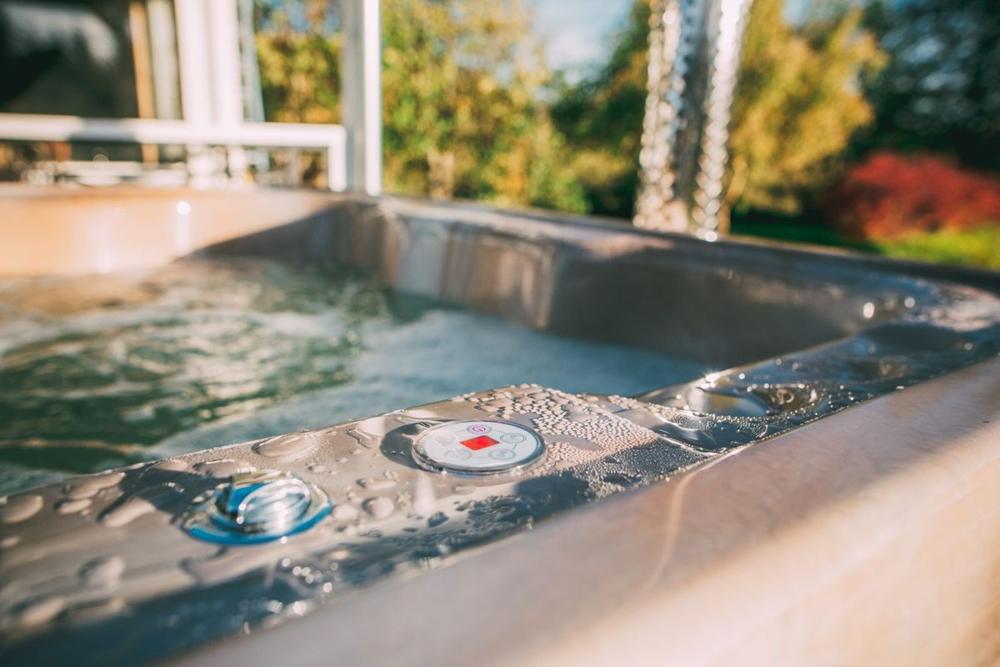 Acryl Hot Tub Monaco Ø 2,2 m mit Horizon-Ofen