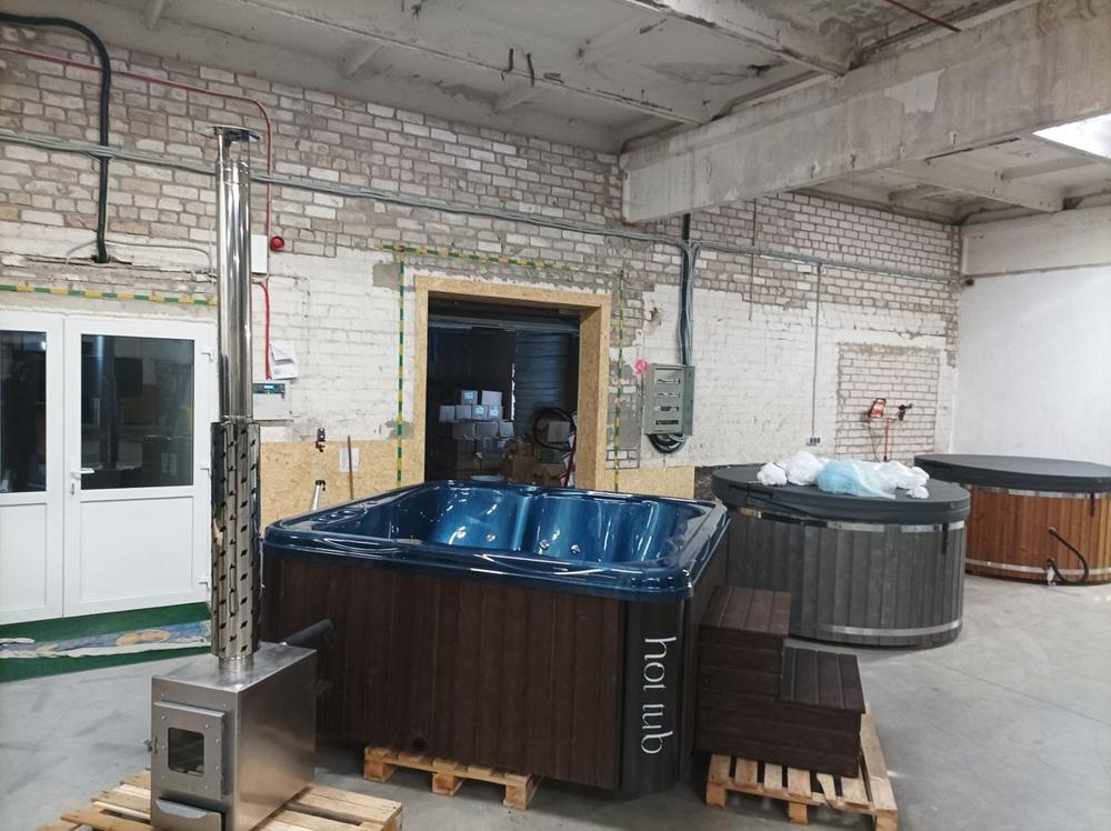 Acryl Hot Tub Monaco Ø 2,2 m mit Horizon-Ofen